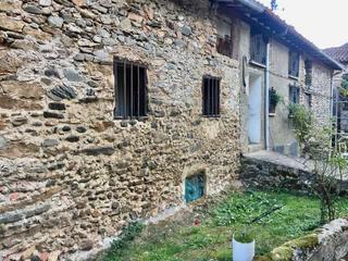 Casa a Ezcaray. Casa de pueblo en aldea de san antón