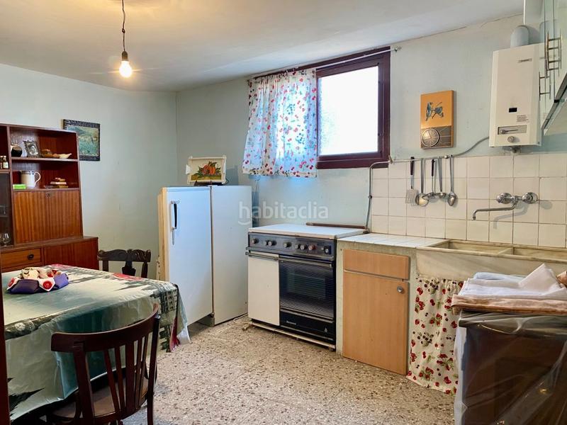 Foto 0db11442-00f5-411f-b6cd-472ed3c534f4. House with heating in Santurdejo