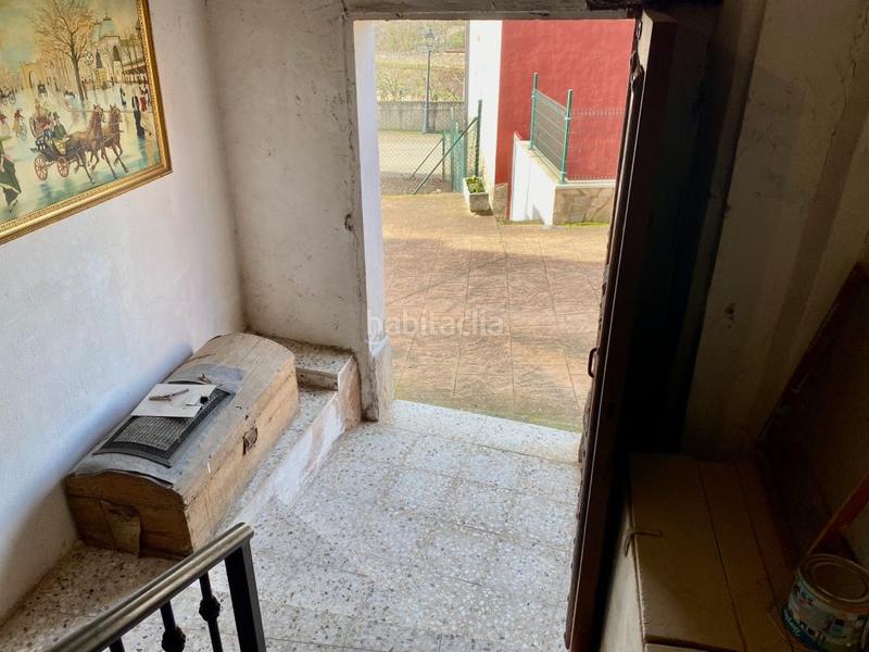 Foto 9d23e243-ce4a-41b9-9634-f6d92219879c. House with heating in Santurdejo