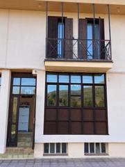 Location Appartement à Ezcaray. Adosado con piscina