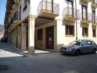 Lloguer Local Comercial a Ezcaray. Local en alquiler