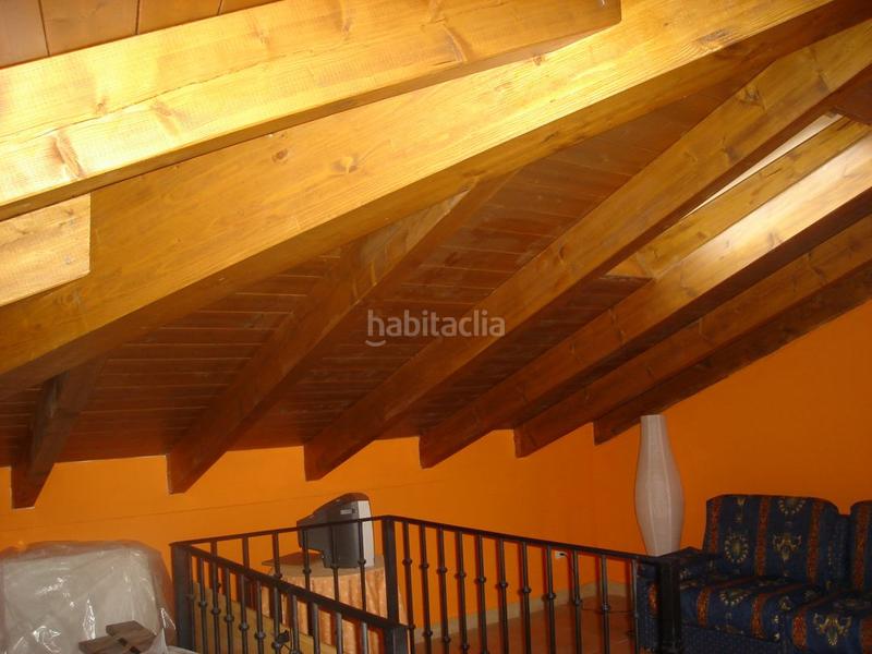 Foto 112f7a92-1212-450c-a00d-8898d054e326. Dúplex amb calefacció aparcament a Ojacastro