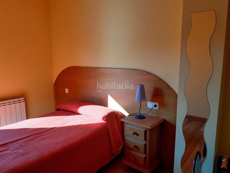 Foto f12267c5-85f2-42ea-ab1c-83d3fbea8072. Dúplex amb calefacció aparcament a Ojacastro