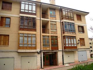 Appartement à Zorraquín. Piso en usarena