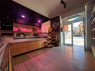 Local commercial  Oria kalea. Local acondicionado como carniceria en tolosa centro, gipuzkoa