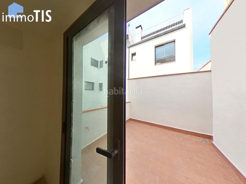 Foto 906b4964-3772-4528-a507-752bace978d8. Casa promoción viviendas unifamiliares entremedianeras en Vilanova i la Geltrú