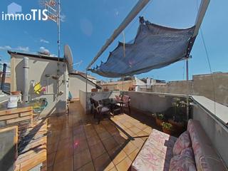 Pis a La Geltrú-Sant Jordi. Piso en el centro con terraza