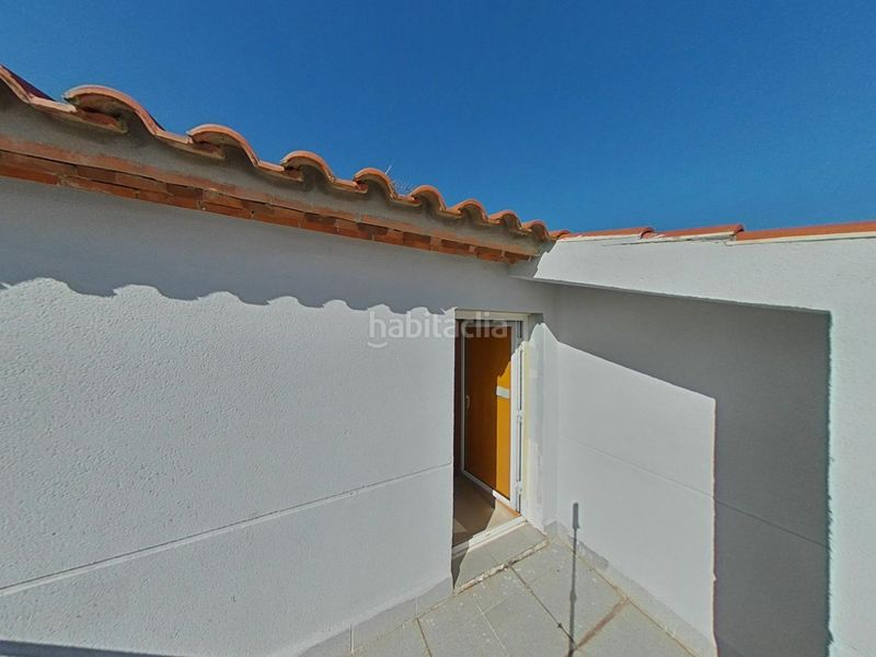Foto 064de03b-cbf2-4410-9abb-0e1cd9e59421. Chalet avec parking dans Santa Maria Vilanova i la Geltrú