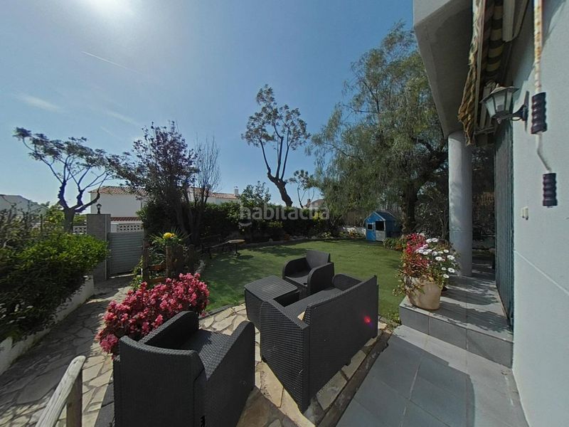 Foto 30480e1f-b3b4-4a47-a2e5-fe174d8fb50d. Chalet avec parking dans Santa Maria Vilanova i la Geltrú