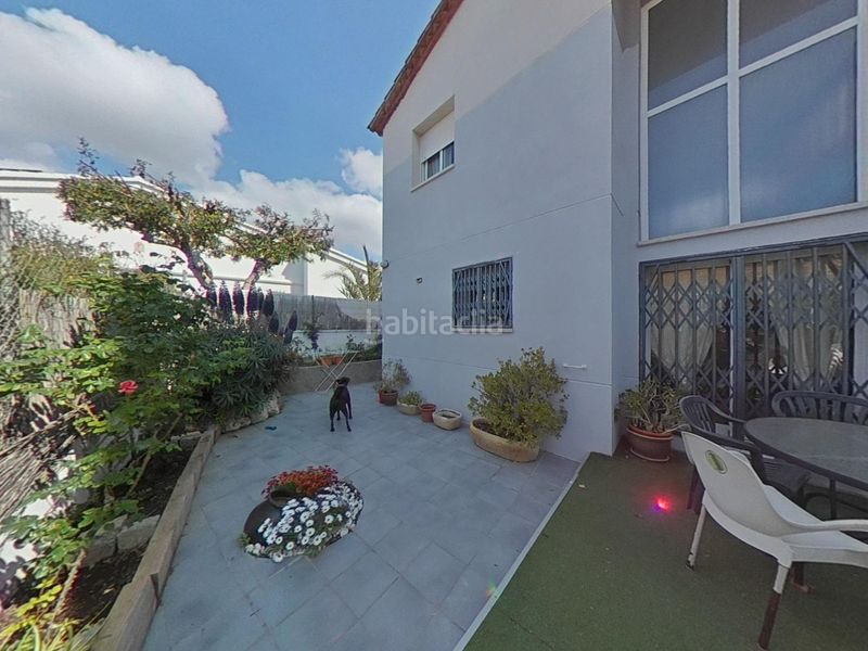 Foto 6c70cdd7-dadf-45a6-86a8-e8d018ed846c. Chalet avec parking dans Santa Maria Vilanova i la Geltrú
