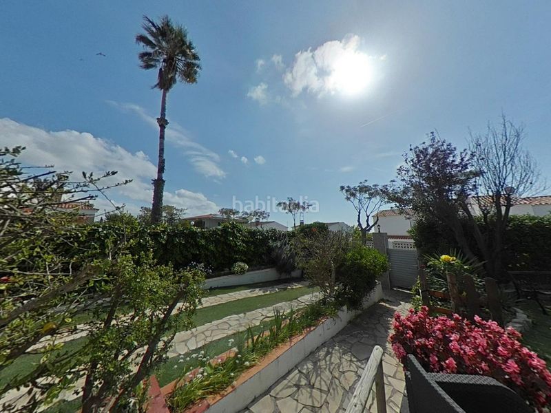 Foto 9d477871-934b-4d82-93dd-b4bdfaf674d1. Chalet avec parking dans Santa Maria Vilanova i la Geltrú