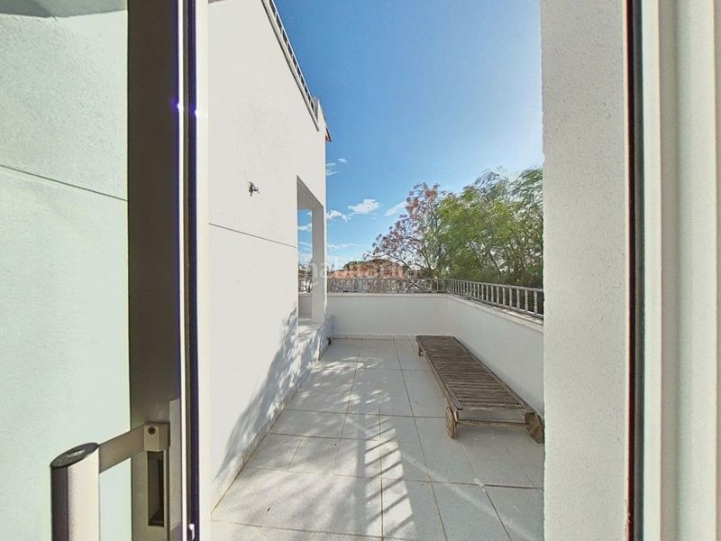 Foto b9034581-0e88-4050-aba5-a652200ea52e. Chalet avec parking dans Santa Maria Vilanova i la Geltrú
