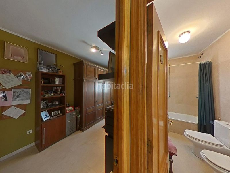 Foto c723c9b7-1ef3-4202-a71e-991cbd1d60f5. Chalet avec parking dans Santa Maria Vilanova i la Geltrú
