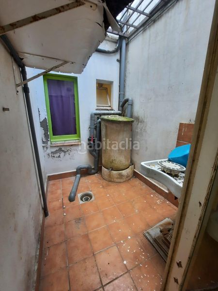 Foto e0a664b0-ffda-4a48-94e0-6f57c6cd241c. Local comercial a Sant Joan Vilanova i la Geltrú