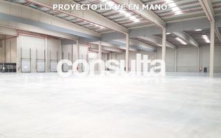 Lloguer Nau industrial a Carrer llevant 2. 4 muelles de carga y descarga