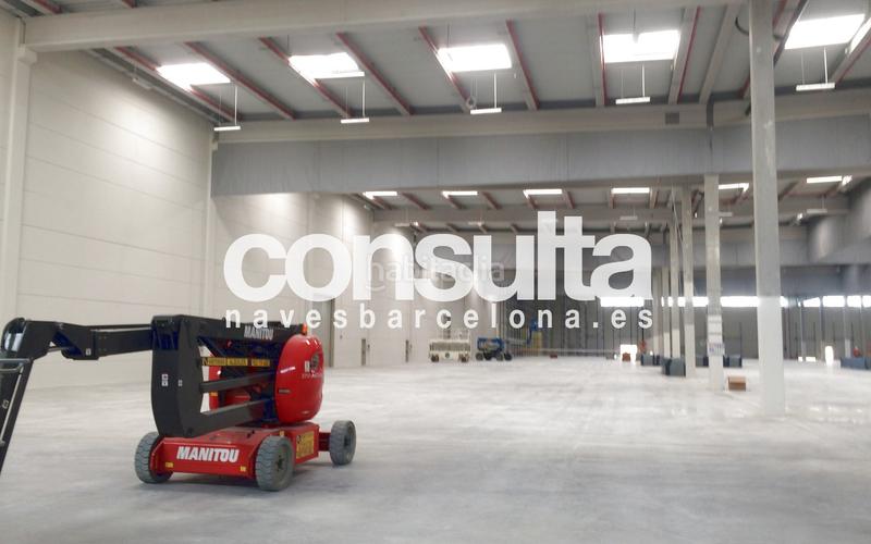 Foto fbb883aa-fff0-43d7-bb02-707f2d209235. Affitto capannone industriale in carrer de la vinya s/n in Bisbal del Penedès (La)