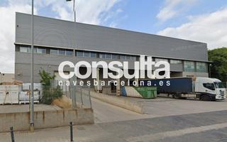Rent Industrial building in Carretera santa creu de calafell 10. Aislada con 6 muelles de carga y descarga
