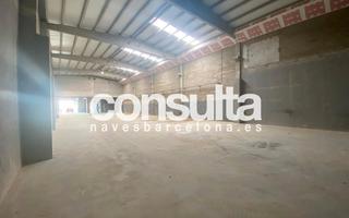 Lloguer Nau industrial a Avinguda de la marina 56e. Esquinera