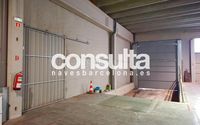 Foto 0c76a3a8-41f7-49b4-8ef9-f69f65b76d2b. Rent industrial building in carrer de les nuadores 18 in Olesa de Montserrat