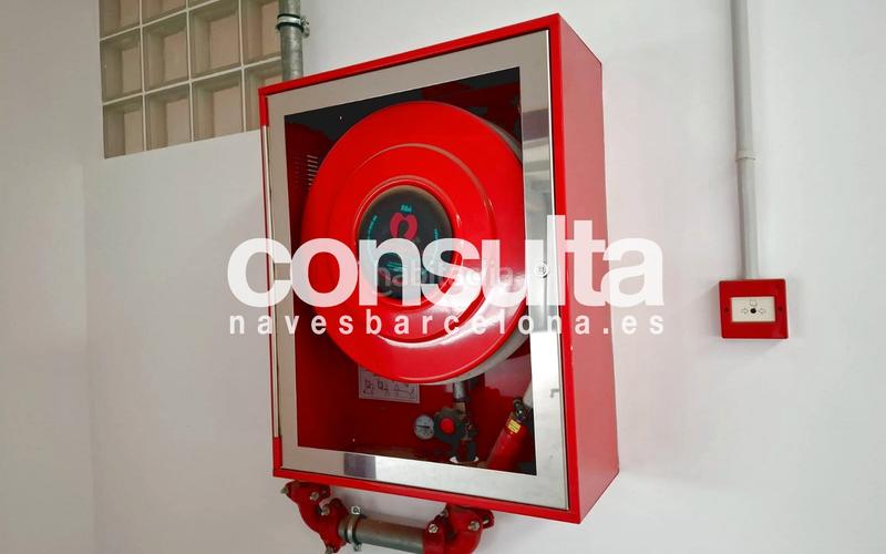 Foto 1a6943e4-2d46-4285-b027-56e9551a1537. Rent industrial building in carrer de les nuadores 18 in Olesa de Montserrat