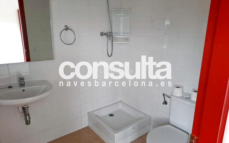 Foto 53df7eb8-6ae1-4340-ad8d-2e226b888662. Rent industrial building in carrer de les nuadores 18 in Olesa de Montserrat