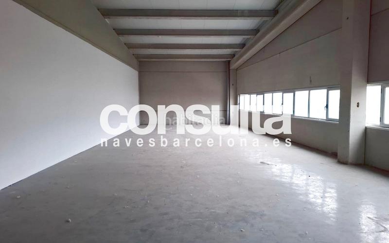 Foto 928e157d-c75c-45a3-8a80-db8ffdbe77eb. Rent industrial building in carrer de les nuadores 18 in Olesa de Montserrat