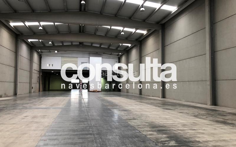 Foto b91e59e1-c0ef-4012-8d53-65d5a3638b0f. Rent industrial building in carrer de les nuadores 18 in Olesa de Montserrat