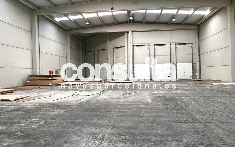 Foto e6f0b9e2-8c8a-45d1-a23b-b78128119a48. Rent industrial building in carrer de les nuadores 18 in Olesa de Montserrat