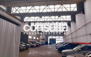 Rent Industrial building in Carrer de marie curie 28. Patio lateral vallado