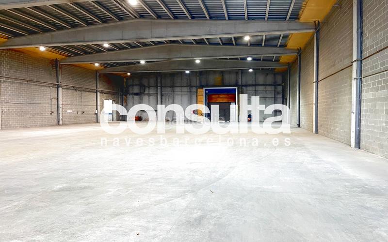 Foto 9045b7f3-9e1f-4434-9093-3d7240b81bb0. Alquiler nave industrial en avinguda can bordoll 92 2 muelles de carga y descarga en Sabadell