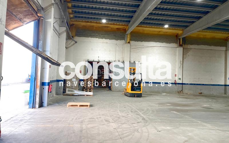 Foto 5737a463-41b8-4beb-867c-b2e127f62130. Lloguer nau industrial a avinguda can bordoll 92 a Sabadell