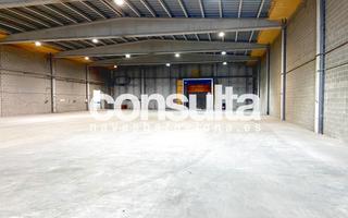 Lloguer Nau industrial a Avinguda can bordoll 92. 2 muelles de carga y descarga