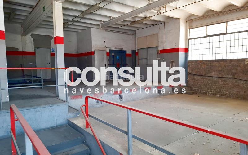 Foto 6295a288-e654-4cc2-a58d-9fb7a42c2b54. Rent industrial building in carrer de joanot martorell 94 in Sabadell