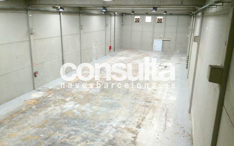 Foto 1a723015-3e11-40d7-a1ef-60b6cf13565f. Alquiler nave industrial en avinguda de bertran i güell 6 posibilidad de colocar puente grúa en Gavà