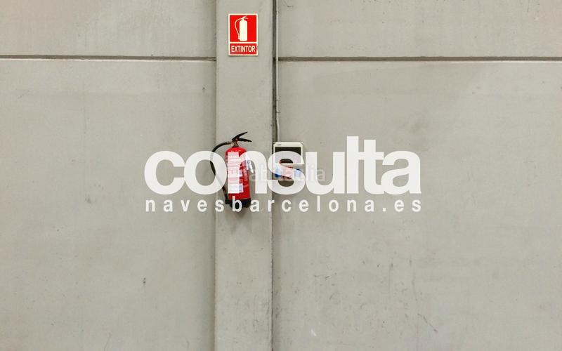 Foto 1f20a035-7706-4303-b36c-284eaf32de5e. Alquiler nave industrial en avinguda de bertran i güell 6 posibilidad de colocar puente grúa en Gavà