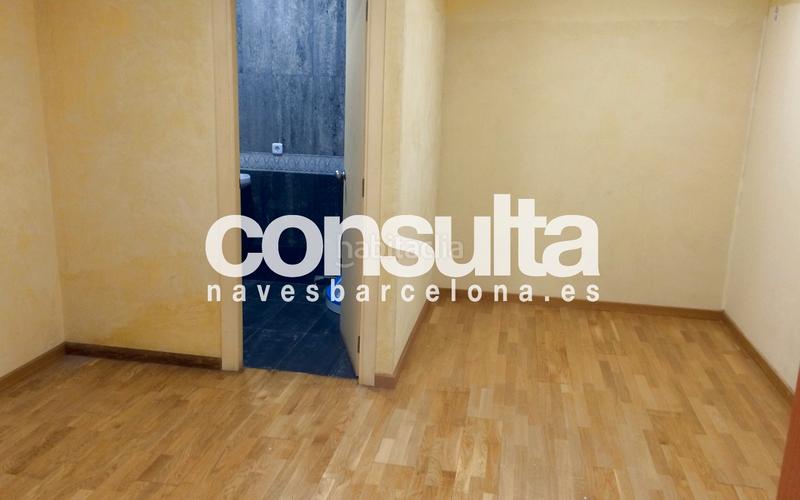 Foto d26f1146-3e32-426f-92d1-eb09885f54ea. Alquiler nave industrial en avinguda de bertran i güell 6 posibilidad de colocar puente grúa en Gavà