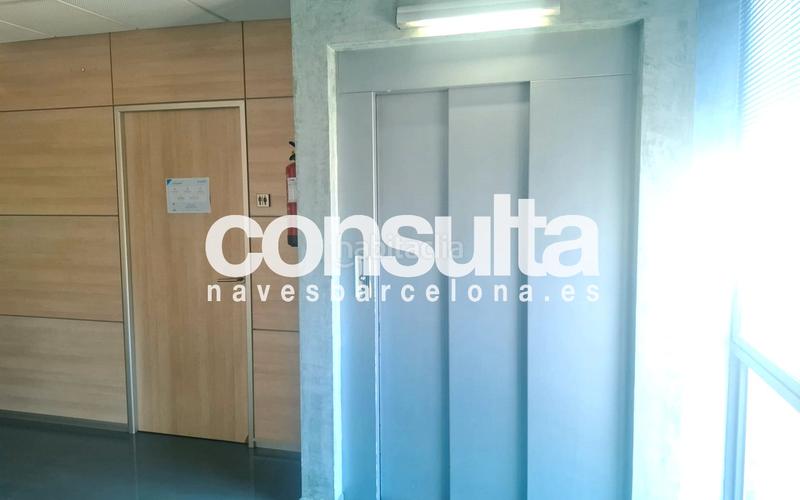 Foto 51072bbf-8147-45d7-a019-cab127758a42. Affitto capannone industriale in passeig de can sagrera 33 in Sant Just Desvern