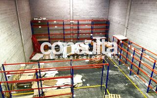 Affitto Capannone industriale in Carrer d'alacant 6. Patio delantero vallado de 62 m².