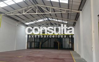 Alquiler Nave industrial en Carrer lleida 17