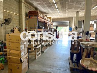 Nau industrial a Carrer Joan Peiró i Belis 4