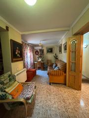 Etagenwohnung in Calle de tomelloso 20. Piso reformado