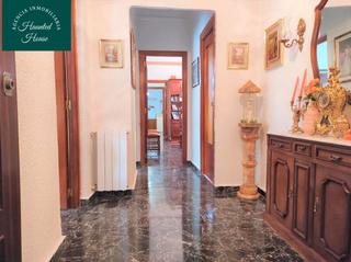 Pis  Calle hermanos villar. Piso en venta en fátima, 5 dormitorios.