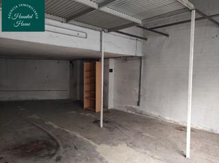 Local Comercial en Calle Tejares