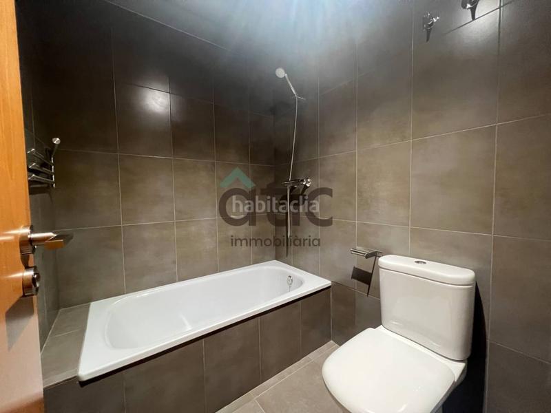 Foto ed7352c2-842a-4837-9fa7-9e3a7a32ff51. Etagenwohnung mit heizung parking in Font dels Capellans - Sagrada Familia Manresa