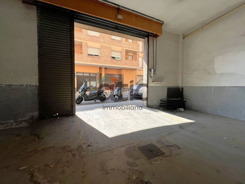 Foto feb0310f-f9c4-40b0-b3ff-bb841210dca5. Local comercial a bases de Manresa - carretera de santpedor Manresa