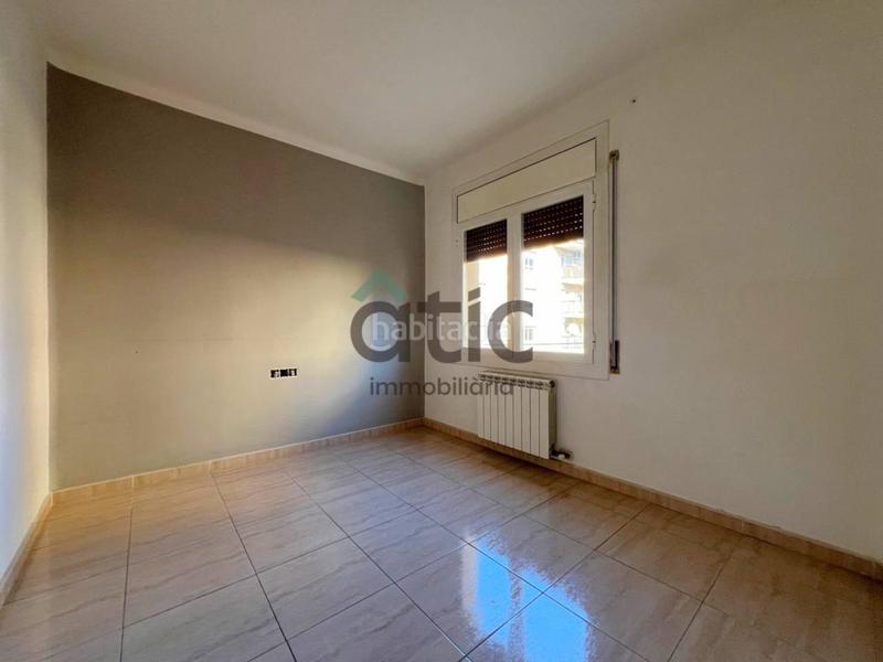 Foto 10ab6970-c5af-4c17-a36f-9c2ccabe9b3f. Piso  en venta en zona pl. de la creu en bases de Manresa - carretera de santpedor Manresa