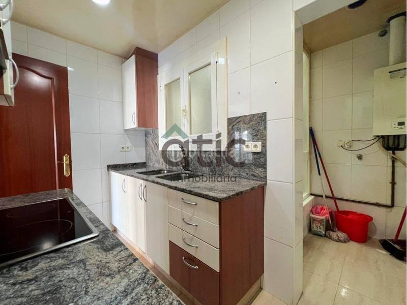 Foto 255e41aa-03ed-48e4-9816-c68811fd1aec. Piso  en venta en zona pl. de la creu en bases de Manresa - carretera de santpedor Manresa