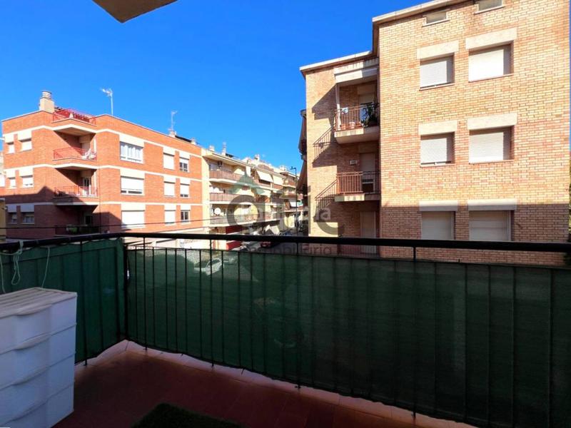 Foto 3a0f4dab-72e6-42c2-8f7b-124dd00f8775. Piso  en venta en zona pl. de la creu en bases de Manresa - carretera de santpedor Manresa
