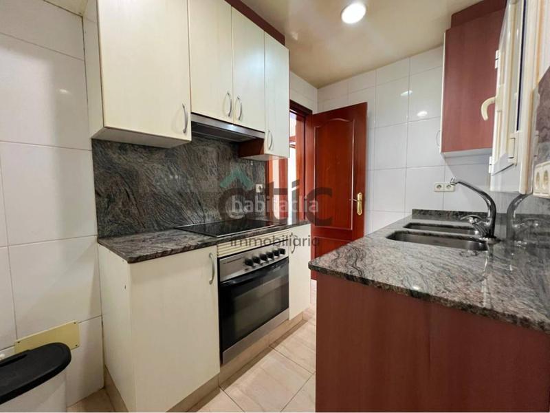 Foto b40f601c-d101-4db7-8a06-03d407b3b1f6. Piso  en venta en zona pl. de la creu en bases de Manresa - carretera de santpedor Manresa