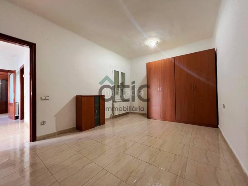 Foto d7ee4e9c-0b53-4461-874d-854c2ff02c5d. Piso  en venta en zona pl. de la creu en bases de Manresa - carretera de santpedor Manresa